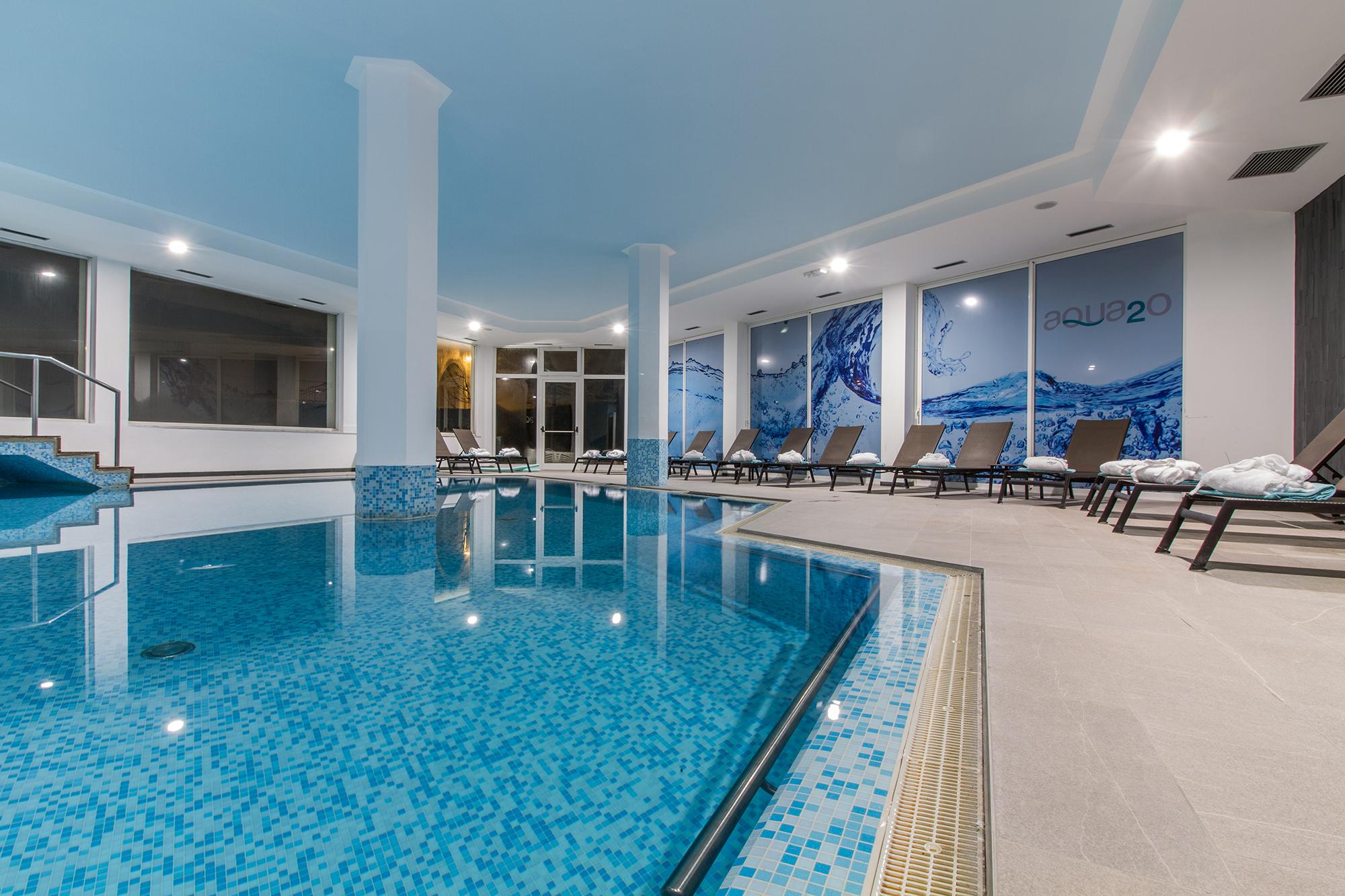 Aqua 3*